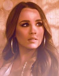 Gabby Barrett headlines Bourbon & Blades free concert