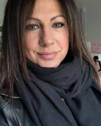 Hey old man, I think you fit my criteria🥰 Are you married??