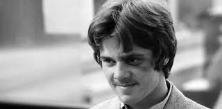 Looks and Smiles (1981) di Ken Loach