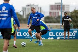 Transferts, salaire, palmares, statistiques en club et en sélection nationale. Guidetti Close To Joining Hannover