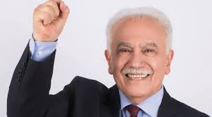 Doğu perinçek'in kaleme aldığı türkiye'de siyasi partilerin i̇ç düzeni ve yasaklanması rejimi, doktora tezi konusu ve ilk kitabıdır. Dogu Perincek Mhp Nin Basina Gecmek Sereftir