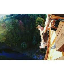 Mitch Carlson (@mitchcarlson10)