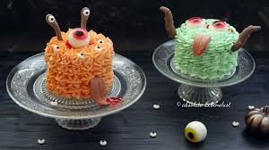 So habt ihr die möglichkeit die zubereitungen in kürzester zeit, aber in allen details anzugucken. Halloween Monster Torte Mini Tortchen Fur Eure Halloweenparty Absolute Lebenslust