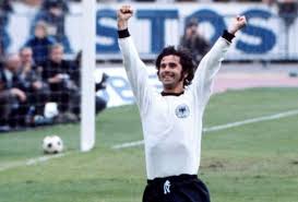 Ο γκερντ μύλερ γεννήθηκε στις 3 νοεμβρίου του 1945 στο νέρντλινγκεν, που βρίσκεται σε απόσταση 1,5 ώρας βορειοδυτικά από το μόναχο. N4lztkfoxpdofm