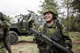 Vi försvarar sverige, landets intressen, vår frihet och rätt att leva som vi. Forsvarsmakten Jobb Utbildning Photos Facebook
