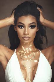 🚨NOT A MUAY THAI POST🚨Don't be angry‼️😂 My friend @rubyinvegas_ had me  in this amazing photoshoot and she made me look gorgeous🥹. Be nice and  give it a like! 📸💖 And if