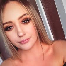 Rebecca Cutsforth's Instagram, Twitter & Facebook