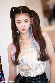 Itzy Not Shy Promotion Photoshoot Lia Wanita Selebritas Gadis Korea
