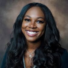 This past summer I had the pleasure of interning at Apple as a Product  Design Packaging Intern in Cupertino, California!