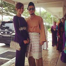 With him is shafie apdal's wife. Video Skandal Seks Terpendam Akhirnya Shafie Apdal Dan Zahida Dedah Pernikahan