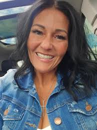 Do original white teeth or pink lips matter more?