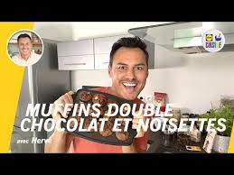 Muffins Double Chocolat Et Noisettes Youtube En 2020 Muffins Double Chocolat Muffins Noisette