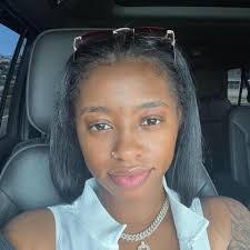 Nika Johnson's Instagram, Twitter & Facebook