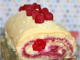 Buche Au Mascarpone Chocolat Blanc Et Framboises Recettes Recette Mascarpone Chocolat Chocolat Blanc Gateaux Et Desserts