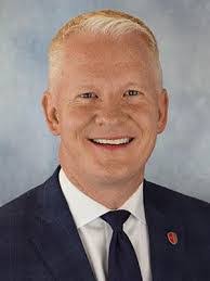 Jeffrey Putman's Instagram, Twitter & Facebook