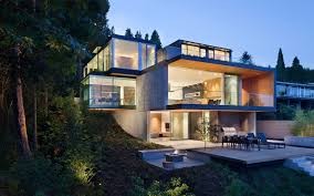 We make residential space planning, decorating and designing easy. Gallery Of Russet Residence Splyce Design 1 Modern House Exterior Slope House Modern House Design