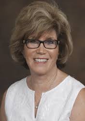 Leslie Saunders's Instagram, Twitter & Facebook