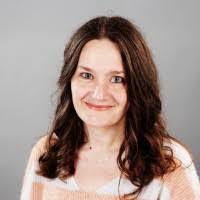 Amanda Belanger's Instagram, Twitter & Facebook