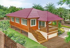 Teras kayu minimalis sangat cocok di gunakan untuk rumah yang berada di daerah dingin, ini dikarenakan kayu mempunyai sifat menyimpan panas. 30 Desain Rumah Klasik Sederhana Adem Dipandang Rumahku Unik