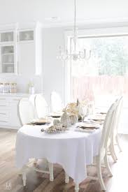 White has been associated with everything divine and pure so it using it for a festival like thanksgiving seems totally fitting. Elegant Thanksgiving Table In White Gold Summer Adams