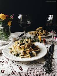 A delicious meal ready to eat in just minutes. Bertolli Classic Meals For Two Chicken Florentine Farfalle Living The Gourmet