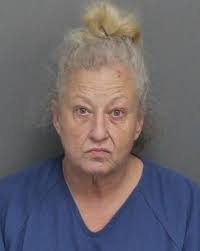 Lora Boyce's Instagram, Twitter & Facebook