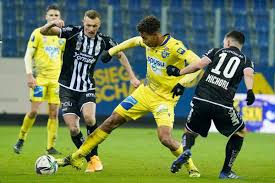 Ball goes out of play for a skn st polten goal kick. Bayern Munich Signs 17 Year Old Austrian Midfielder From Skn St Polten Bavarian Football Works