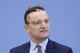 Kurzhaarfrisuren so tragen die stars kurze haare gala. Der Postillon Spahn Empfiehlt Burgern Sich Die Haare Selbst Zu Schneiden Solange Friseure Zu Haben