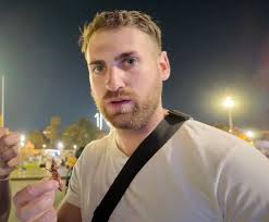 A normal day in Cambodia and Thailand in 24-28