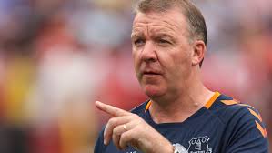 Everton news: Alan Kelly leaving role as goalkeeping coach