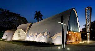 Die kirche são francisco de assis steht im stadtteil pampulha der stadt belo horizonte im bundesstatt minas gerais (brasilien) und wurde nach dem entwurf des architekten oscar niemeyer gebaut. Prefeitura Realiza Restauracao Da Igreja Sao Francisco De Assis Na Pampulha