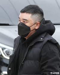아역 배우 출신이라 데뷔를 5살 때인 1999년에 하였다. ì„±ë§¤ë§¤ í˜ì˜ ë¡œ êµ°ëŒ€ì„œ ìž¬íŒ ë°›ë‹¤ ì–´ëŠë§ ìƒë³' ëœ ìŠ¹ë¦¬ ê·¼í™© ì¸ì‚¬ì´íŠ¸