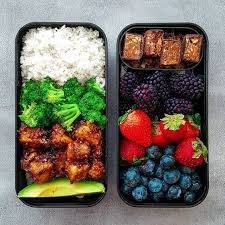 29 Ideen Und Rezepte Fur Eine Gesunde Vegane Bento Box Zum Mittagessen Bento Santina Healthyrecipes Healthyre Raw Food Recipes Healthy Vegan Healthy Drinks