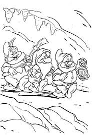 Divertirsi Colorando I Disegni Di Biancaneve E I Sette Nani Ibambini Org Pagine Da Colorare Disney Sette Nani Libri Da Colorare