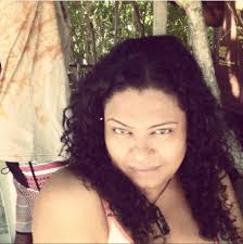 Dhen emme fahun mikan nimeynee Susan (Proud of my oriyaan) aky sikudeege  unikameh hunna meehehhge gothugai. Alif haa.