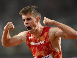 Adrián Ben entra en la final de 800m con una calculadora en el cerebro y  fuego en las piernas