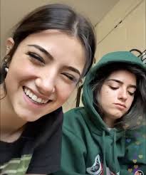 42 Images About Dixie D Amelio On We Heart It See More About Dixie Damelio Girl And Icon In 2020 Friendship Photoshoot Dixie Charlie Video