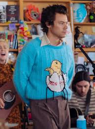 Harry Styles Updates On Twitter I M Wearing A Brown Grey Pair Of Trousers A Shirt It S A Cream Shirt With Thin Red And Blue Stripes On It And Then I M Wearing A Fluffy One direction alum harry styles graced the 2021 grammy awards with more subdued fashion flair during his performance sunday night. harry styles updates on twitter i m
