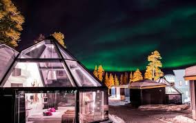 In 1809, sweden ceded the eastern part, along with finland, to the russian empire, which in effect created a swedish lapland and finnish lapland. Laponia Auroras Boreales Iglu Y Papa Noel Rovaniemi Hasta 70 Voyage Prive