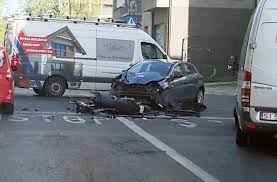 Dzisiaj 29 ° brak danych jutro 26 ° brak danych. Wypadek W Katowicach Motocyklista Zderzyl Sie Z Samochodem Osobowym Wymusil Pierwszenstwo Zdjecia Dziennik Zachodni