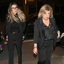 Terelu Campos y Alejandra Rubio se olvidan de las polémicas en el concierto de Bunbury