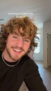 the hat flick😭😭 #fyp