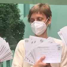 Danielle Aubert (@DanielleAubert)