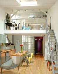 Petit Duplex Des Idees Deco Pour Amenager Un Petit Espace Elle Decoration Interieur D Appartement Plan De Maison Decoration Maison