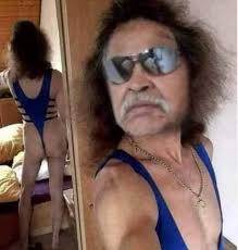 The heat had me like this 😂🤣🤣