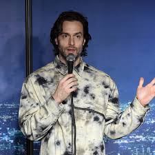 Chris d'elia was spotted at cvs in los angeles on monday, marking the first public sighting of the actor since he was accused of sexual misconduct by multiple women on chris d'elia spotted out for the first time since facing multiple accusations of sexual harassment and grooming underage girls. Chris D Elia Joked On A Podcast That Snapchat Is For Showing Your Bits
