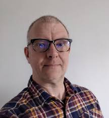 A New Approach for Modelling Glass Fracture