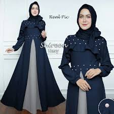 Model baju gamis terbaru kekinian selanjutnya adalah model baju gamis dengan desain wide sleeve. Model Baju Gamis Lebaran 2019 Desain Abaya Desain Blus Model Pakaian