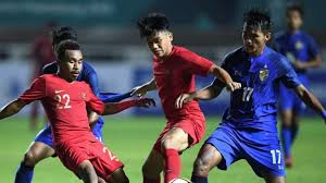 Timnas indonesia u19 wajib melakukan karantina mandiri setibanya dari tc di spanyol, kelana mahessa dan khairul imam tak masuk rombongan pulang. Pelatih China Kaget Dengan Permainan Timnas U 19 Dan Thailand