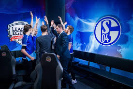 The team previously played in the european. Schalke 04 Esports Departs From The Lec Sells Slot For Us 31 5m One Esports